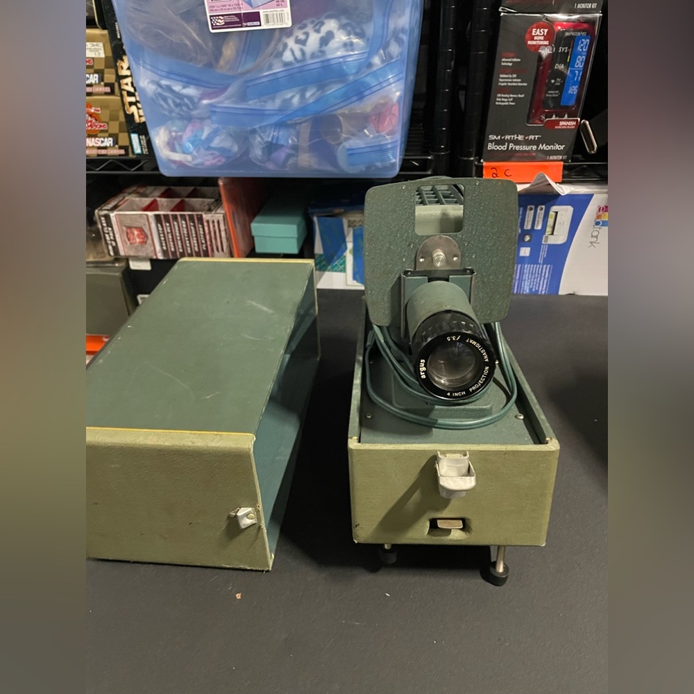 ARGUS 300 SLIDE PROJECTOR